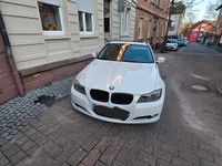 Gebraucht BMW 320 184 PS (135 kW) 2010 Weiß Kombi