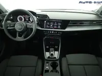 Neu Audi A3 Ambiente 204 PS (150 kW) 2026 Distriktgrün metallic SUV