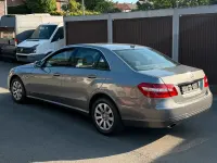 Gebraucht Mercedes E250 204 PS (150 kW) 2010 Grau Limousine