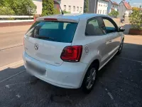 Gebraucht VW Polo 60 PS (44 kW) 2012 Weiß Kleinwagen