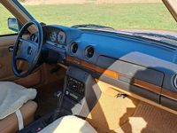 Gebraucht Mercedes 200 100 PS (73 kW) 1981 Rot Limousine