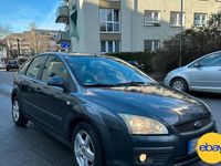 Gebraucht Ford Focus 100 PS (73 kW) 2006 Schwarz Limousine