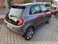 Gebraucht Renault Twingo Equilibre 60 kW (82 PS) 2022 Lunairegrau metallic Kleinwagen