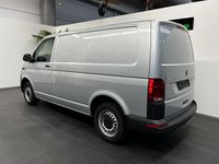 Gebraucht VW Transporter 150 PS (110 kW) 2021 Silber Van