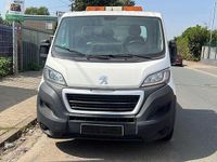 Gebraucht Peugeot Boxer 163 PS (119 kW) 2018 Weiß Van