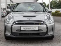 Gebraucht Mini Cooper SE Essential 135 kW (184 PS) 2023 Silber Kleinwagen