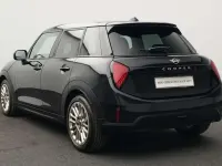 Second-hand Mini Cooper S Favoured 204 CP (150 kW) 2025 Negru Hatchback