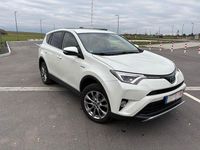 Gebraucht Toyota RAV4 Edition 197 PS (144 kW) 2016 Weiß SUV