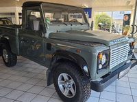 Gebraucht Land Rover Defender 122 PS (89 kW) 2009 Grün Pickup