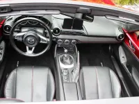 Używany Mazda MX5 184 KM (135 kW) 2018 Czerwony Kabriolet