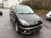 Gebraucht Peugeot 1007 109 PS (80 kW) 2008 Schwarz Van / Kleinbus