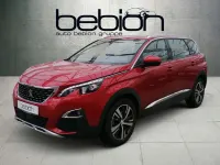 Gebraucht Peugeot 5008 Allure 131 PS (96 kW) 2020 Ultimate rot Van / Kleinbus