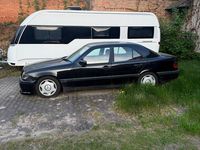 Gebraucht Mercedes C180 122 PS (89 kW) 1993 Schwarz Limousine