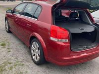 Gebraucht Opel Signum Edition 140 PS (102 kW) 2008 Rot Kleinwagen