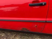 Gebraucht VW Polo 70 PS (51 kW) 1998 Rot Kleinwagen