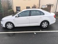 Gebraucht Skoda Rapid 105 PS (77 kW) 2013 Weiß Limousine