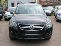 Second-hand VW Tiguan Freestyle 122 CP (89 kW) 2011 Negru SUV