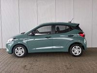 Neu Hyundai i10 63 PS (46 kW) 2026 Mangrove green Kleinwagen