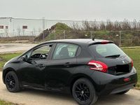 Gebraucht Peugeot 208 82 PS (60 kW) 2012 Schwarz Kleinwagen