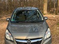 Gebraucht Opel Meriva 120 PS (88 kW) 2016 Braun Van / Kleinbus