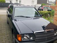 Gebraucht Mercedes 190 90 PS (66 kW) 1984 Blau Limousine