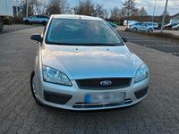 Gebraucht Ford Focus 100 PS (73 kW) 2006 Silber Limousine