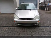 Używany Ford Focus 100 KM (73 kW) 2002 Srebrny Kombi
