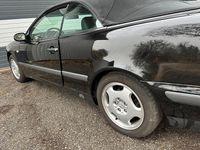Gebraucht Mercedes CLK320 219 PS (161 kW) 1998 Schwarz Cabrio