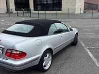 Gebraucht Mercedes CLK320 Elegance 218 PS (160 kW) 1999 Silber Cabrio