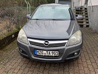 Gebraucht Opel Astra Edition 140 PS (102 kW) 2009 Grau Limousine