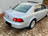 Second-hand VW Phaeton 233 CP (171 kW) 2007 Argintiu Berlinǎ