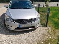 Usata Kia Ceed 90 CV (66 kW) 2012 Argento Utilitaria