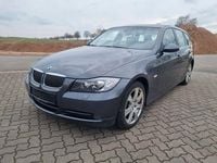 Gebraucht BMW 330 Sport Line 258 PS (189 kW) 2006 Grau metallic Kombi