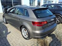 Gebraucht Audi A3 Ambiente 184 PS (135 kW) 2015 Grau Limousine