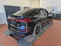 Gebraucht Audi e-tron Sportback S-Line 300 kW (408 PS) 2023 Mythosschwarz metallic SUV