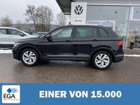 Gebraucht VW Tiguan Active 131 PS (96 kW) 2023 Schwarz metallic SUV