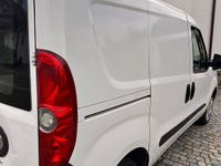 Gebraucht Fiat Doblò 101 PS (74 kW) 2011 Weiß Van / Kleinbus