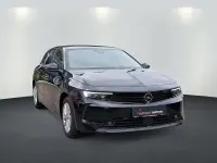 Używany Opel Astra Elegance 131 KM (96 kW) 2023 Czarny Hatchback