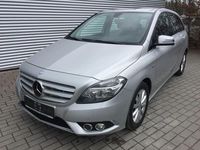 Gebraucht Mercedes B180 122 PS (89 kW) 2012 Silber Van / Kleinbus