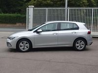 Gebraucht VW Golf VIII Life 150 PS (110 kW) 2021 Reflexsilber metallic (metallic) Limousine
