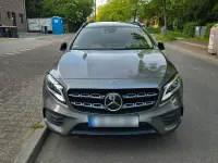 Gebraucht Mercedes GLA220 170 PS (125 kW) 2019 Grau SUV