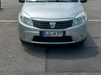 Gebraucht Dacia Sandero 75 PS (55 kW) 2009 Silber Limousine