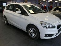Gebraucht BMW 218 Active Tourer Advantage 136 PS (100 kW) 2016 Weiß Van / Kleinbus