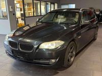 Gebraucht BMW 520 Sport Line 184 PS (135 kW) 2010 Sophistograu brillanteffekt Kombi