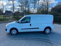 Gebraucht Opel Combo 105 PS (77 kW) 2015 Weiß Van / Kleinbus