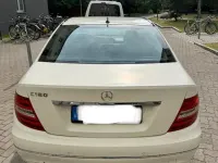 Gebraucht Mercedes C180 156 PS (114 kW) 2012 Weiß Limousine