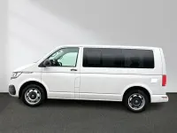 Gebraucht VW Multivan Trendline 150 PS (110 kW) 2022 Weiß Van / Kleinbus