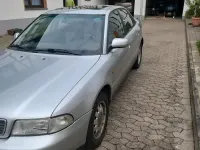 Używany Audi A4 110 KM (80 kW) 1997 Srebrny Sedan/Limuzyna
