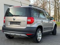 Gebraucht Skoda Yeti GreenLine 105 PS (77 kW) 2012 Beige SUV