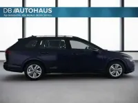 Gebraucht VW Golf VIII Life 116 PS (85 kW) 2024 Blau Kombi